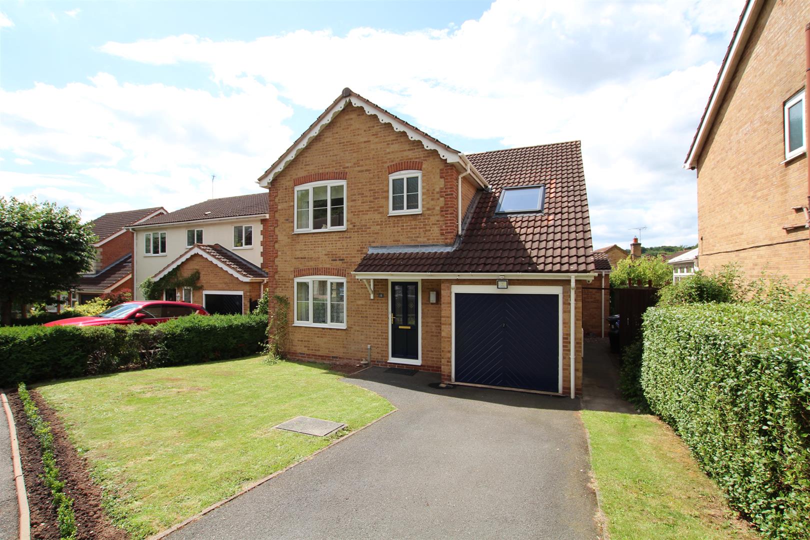 4 Bedroom Property For Sale in BurtonOnTrent, Derwent Road £295,000